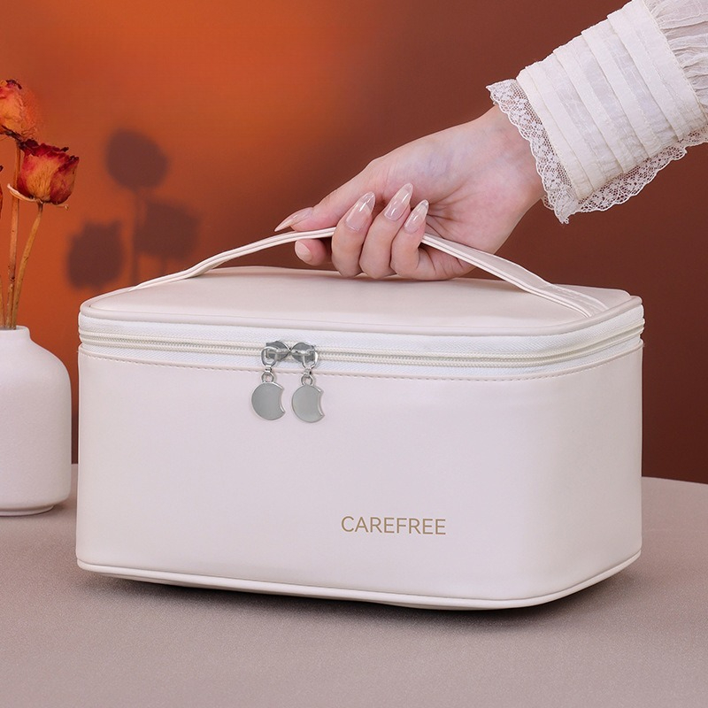 Роскошная косметичка из искусс – обзор и цена Luxury Skincare Box